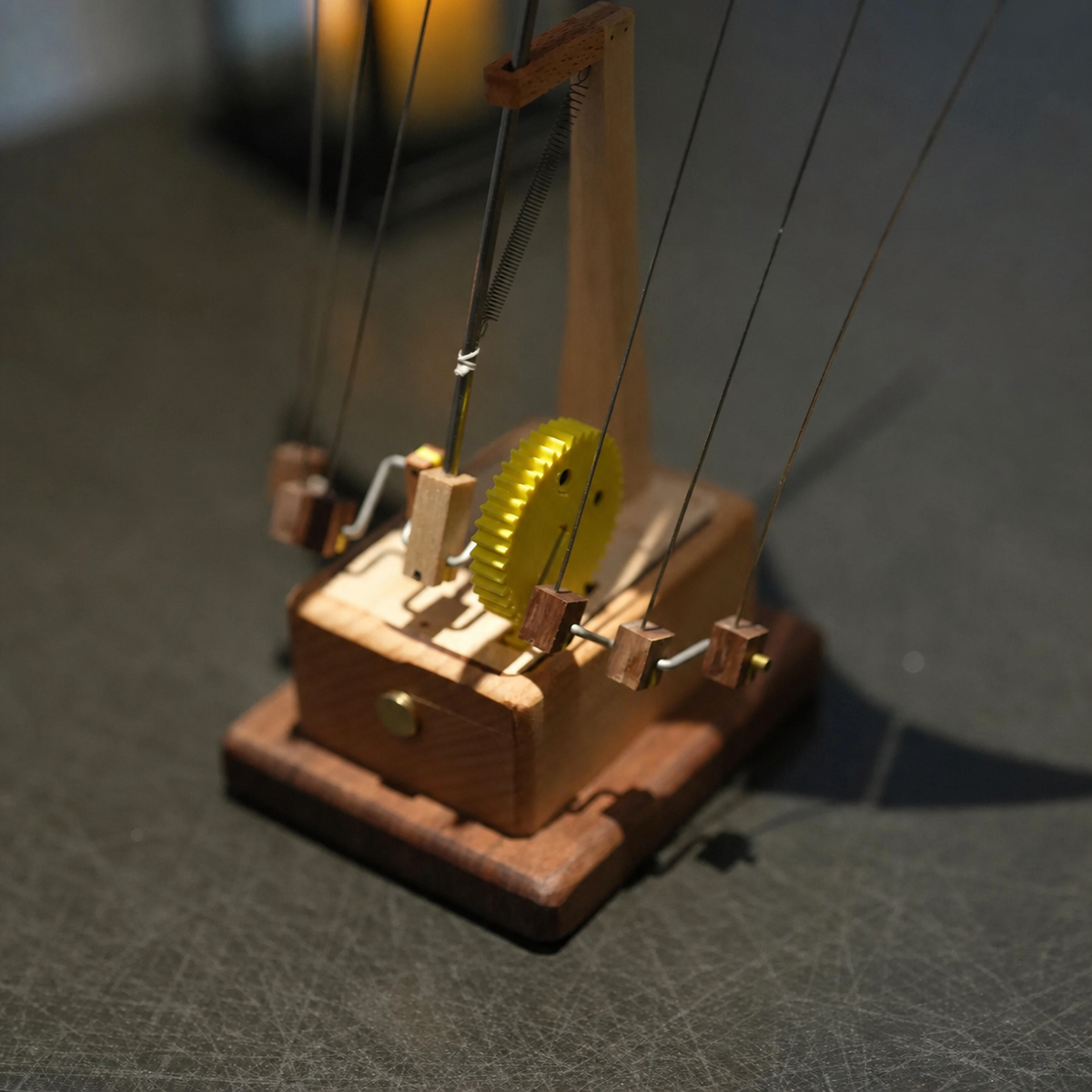 WoodlandGoods Manta Ray Automaton | External gear view