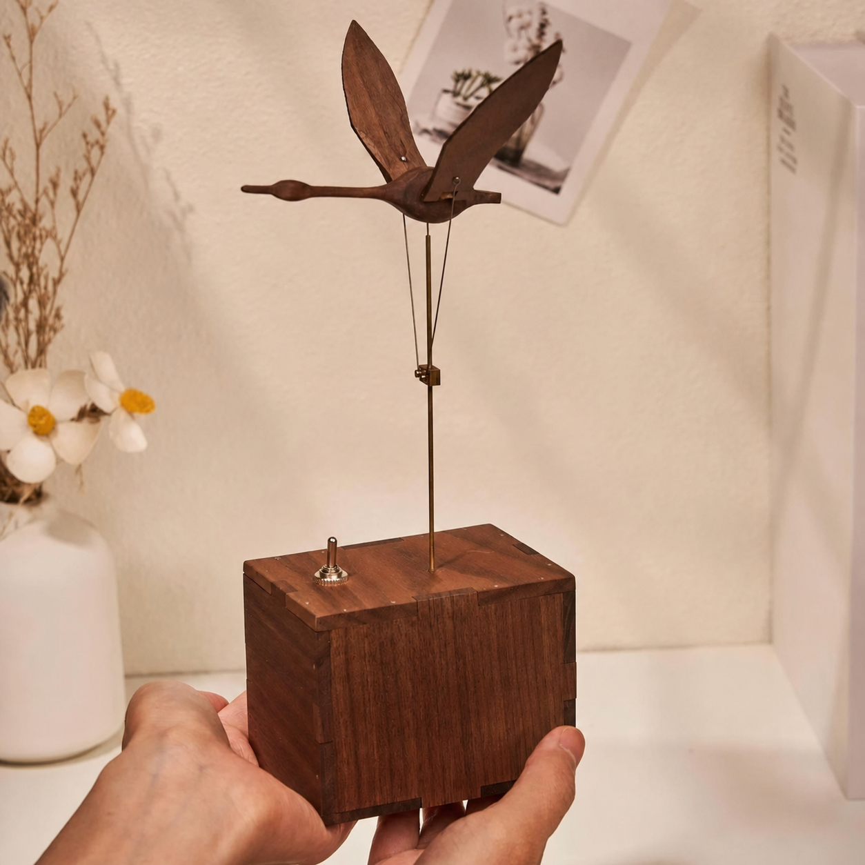 WoodlandGoods Swan Automaton | Main product view